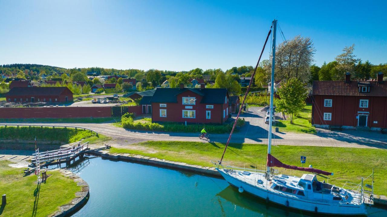 Byggmaestare Villan Motala Exterior foto